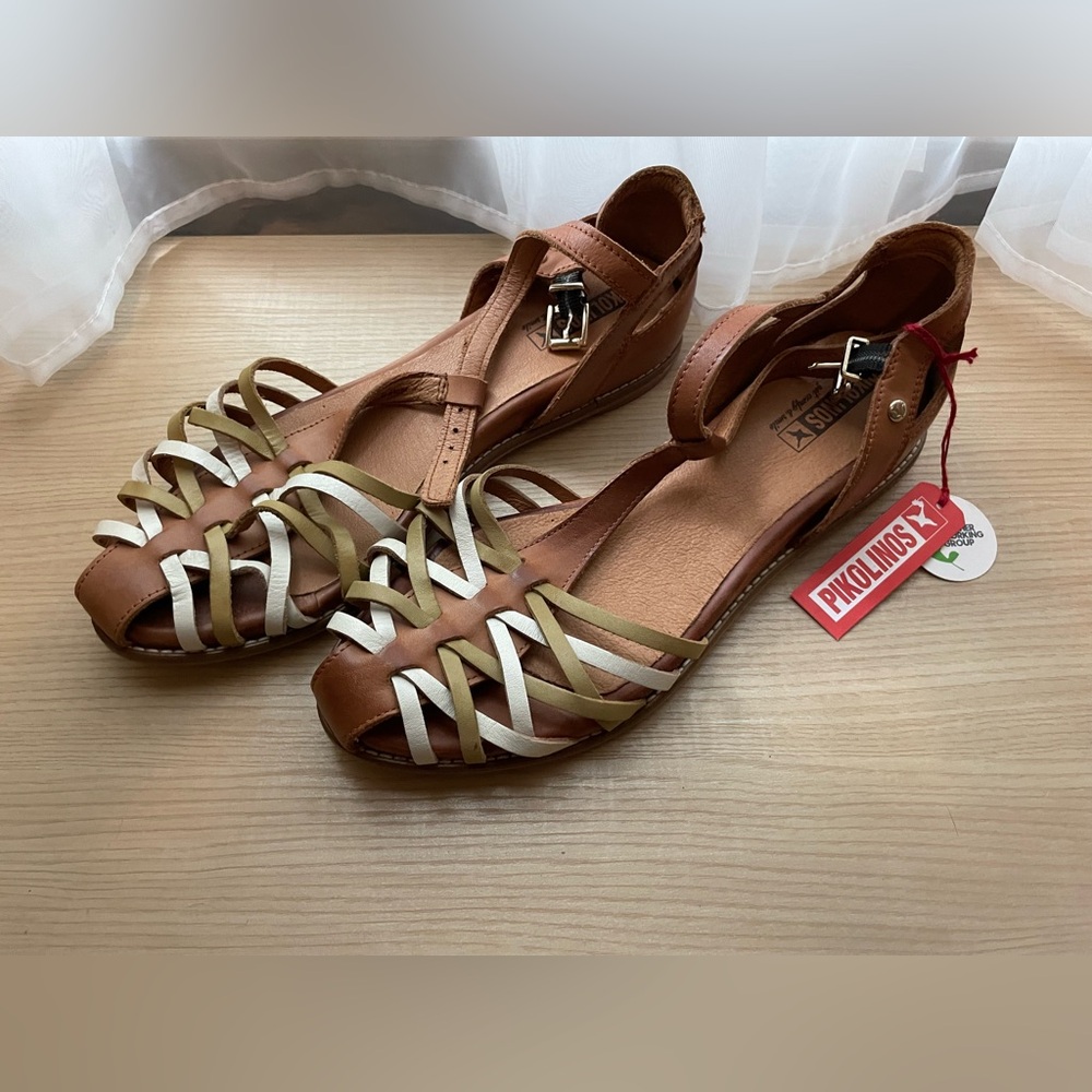 Pikolinos Talavera Sandals